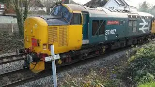 Europheonix Class 37 37407 passing Worcester Terminal Complex and Wylds Lane Junction 24/12/25