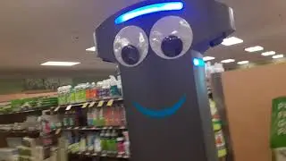 Marty The Stop And Shop Robot