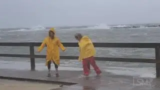 08-04-20 Ocean City,MD Topical Storm Isaias Tornado Warning & TS Winds Pushing Down A Road Sign