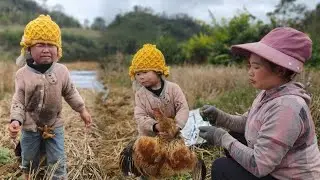2-Year-Old Girl Helps Her Mom Work and Brings Her Food  | Pure Love