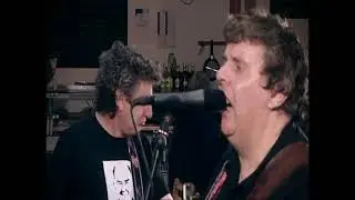 Ail Symudiad - Grwfi Grwfi