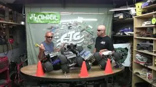Crawler Teds Garage - Checking out the Decal Board !