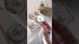 Wedding Favor Magnets could be a fancy and gorgeous gift..