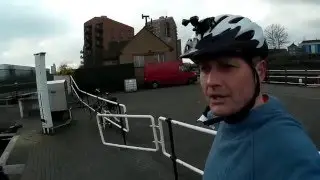 Lea Valley to the Thames cycle route guide 11.7 miles with Debdencycle.