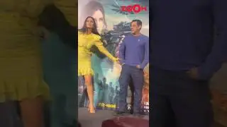 Katrina Kaif PULLS Salman Khan by grabbing his hand & makes him dance in front of media 😱 #tiger3