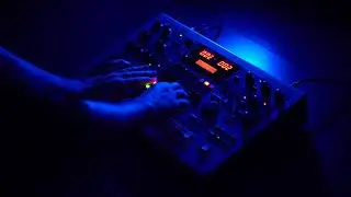 Roland MC-505 in blue