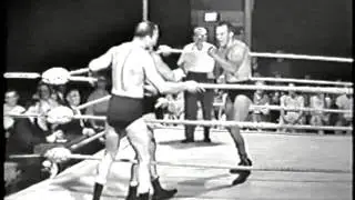 Chris & John Tolos V Nador & Wallik 2/2 Golden Age Wrestling 1960s