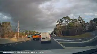 Lakewood traffic too much? New York driver makes his own lane. (@alsiify1)