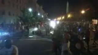 Protesters attempt to drown out Trump's speech