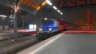 TLK Słowacki wjeżdża w perony stacji | Wrocław Gł&oacute;wny