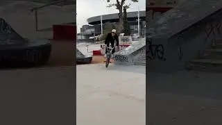 Hard Bmx Grind!! #bmx #shorts #tricks #bike #grind