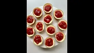 Mini strawberry cheesecakes are so easy to make!