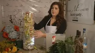 How to Submerge Flowers : Flowers & Centerpieces