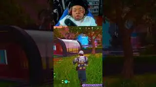 Fortnite Player Battles Invisible Enemies #shorts