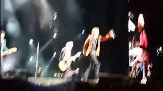 Start me up - Inicio concierto Rolling Stones. Lima, 06 mar 2016