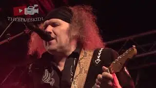 Blues rond de kerk 2024 - Julian Sas - World on fire