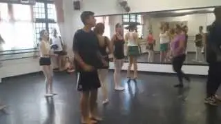 Bele Fusco Escola de Dan&ccedil;as - Aula de Jazz