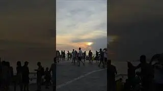 A vibe do carioca !   #carioca  #arpoador  #riodejaneiro  #beach  #pordosol #sol