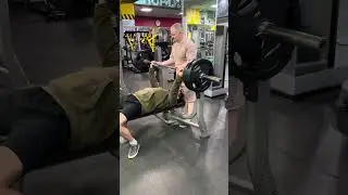 Жим лежа