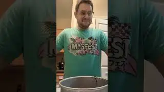Tupperware Jones Bakes His First Cake