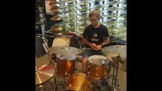 Quick demo of 2 Zildjian K Custom Special Dry 20