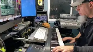 Jordan Rudess on Motion Keys [2] - Sample Logic