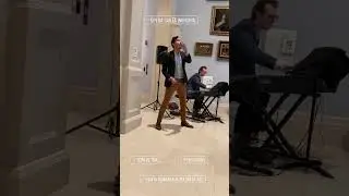 Largo al factotum, Omar Alejandro Rodriguez