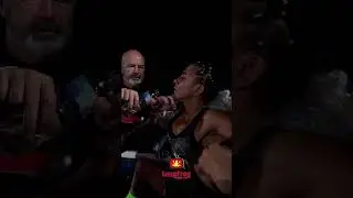 Jane Iske in the corner with team Lumpini 💪 #muaythai #thaiboxing