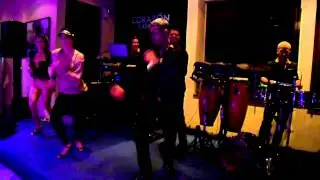 Coraz&oacute;n Latino band.Juliana.