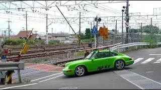 踏切 JR西日本東海道本線 Railway crossing on the Tôkaidô West Line, Yamazaki