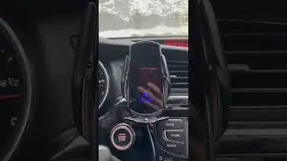 Держатель для телефона автомобильный с беспроводной зарядкой SMART SENSOR Q3.