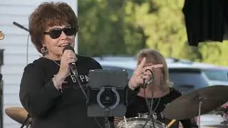 Build Me Up Buttercup-Kent City  - The 6 Pak Band