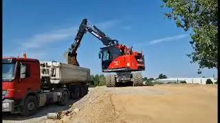 Hydrema MX18 loading Truck