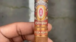 Alec Bradley Tempus Nicaragua #cigarians #cigars #cigaroftheday #cigarlover #cigarsmoker #cigarsnob 