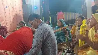 गढ़ ल घेरे रईया रतनपुर पंडवन के स्वर = लक्ष्मीन सिंगरौल 
