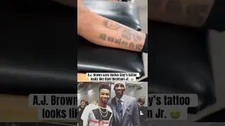 Slay got a tattoo of the moment he met his hero, Kobe Bryant 👏 (Via 1k_alwaysopen/IG)