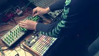Deluge, Behringer Model D, Roland Aira System1m: minimal techno live
