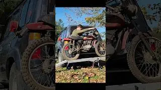 Спасая этот амбар за 160 долларов, найдите двухтактный Kawasaki #мотоцикл #эндуро #kawasaki #рест...