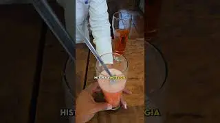 La soda que tomaban nuestros abuelos en una botica&hellip; as&iacute; se hac&iacute;a ❤️🤤#soda #cola #botica #turismo