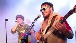 GOLDEN PARACHUTE - Skanking Shoes (Na&acirc;man cover) - Live au Festimut 2018