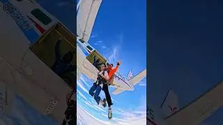 Exhilarating rush of air #youtube #youtubeshorts #skydiving #hittvfun #fun #trending&nbsp; #adventure