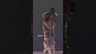 Drake performing &ldquo;Jungle&rdquo; It&rsquo;s All A Blur Tour 2023