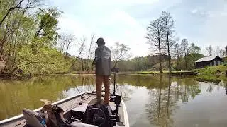 Frog Bass Fishing (How Not to Set the Hook)