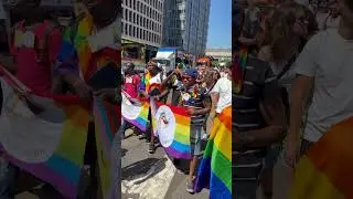 I gay neri hanno aperto il Milano Pride 2025 #pridemilano