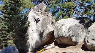 Grainy Groove (V1 R) Flash + Downclimb - Black Mountain