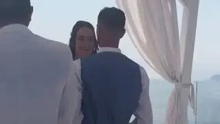 Mono wedding.