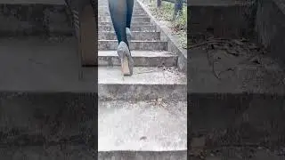 Girl wears 8.66-inch high heels to climb mountains  #highheels  #highheel
