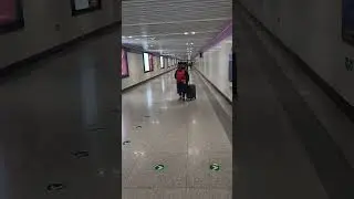 В метро 🚇 в Пекине #shortsvideo