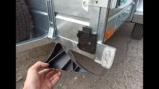 Truck Way G26.01. Противооткатный упор с кронштейном для легкового прицепа.