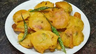 बटाटा भजी होतील बाहेरून क्रिस्पी, आतून सॉफ्ट, परफेक्ट रेसीपी न सोडा वापरता | Aloo Pakoda